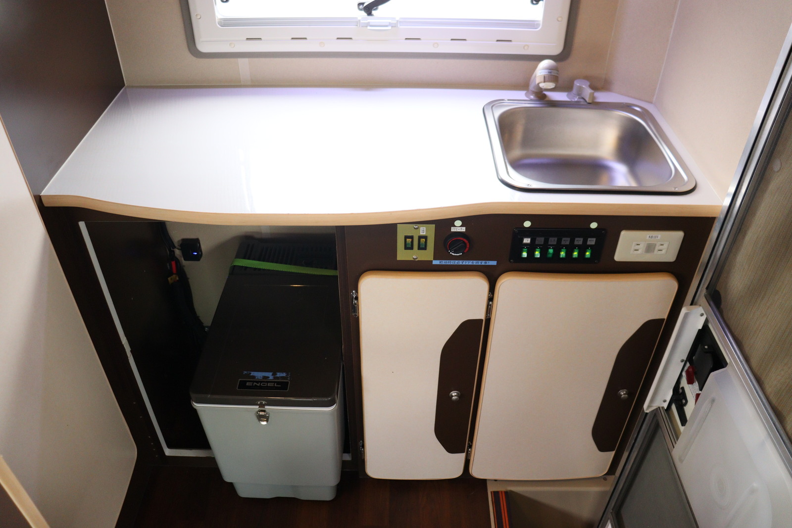 キャンピングカー キャブコン ﾀｳﾝｴｰｽ ｾｷｿｰ ﾄﾑ23 5MT