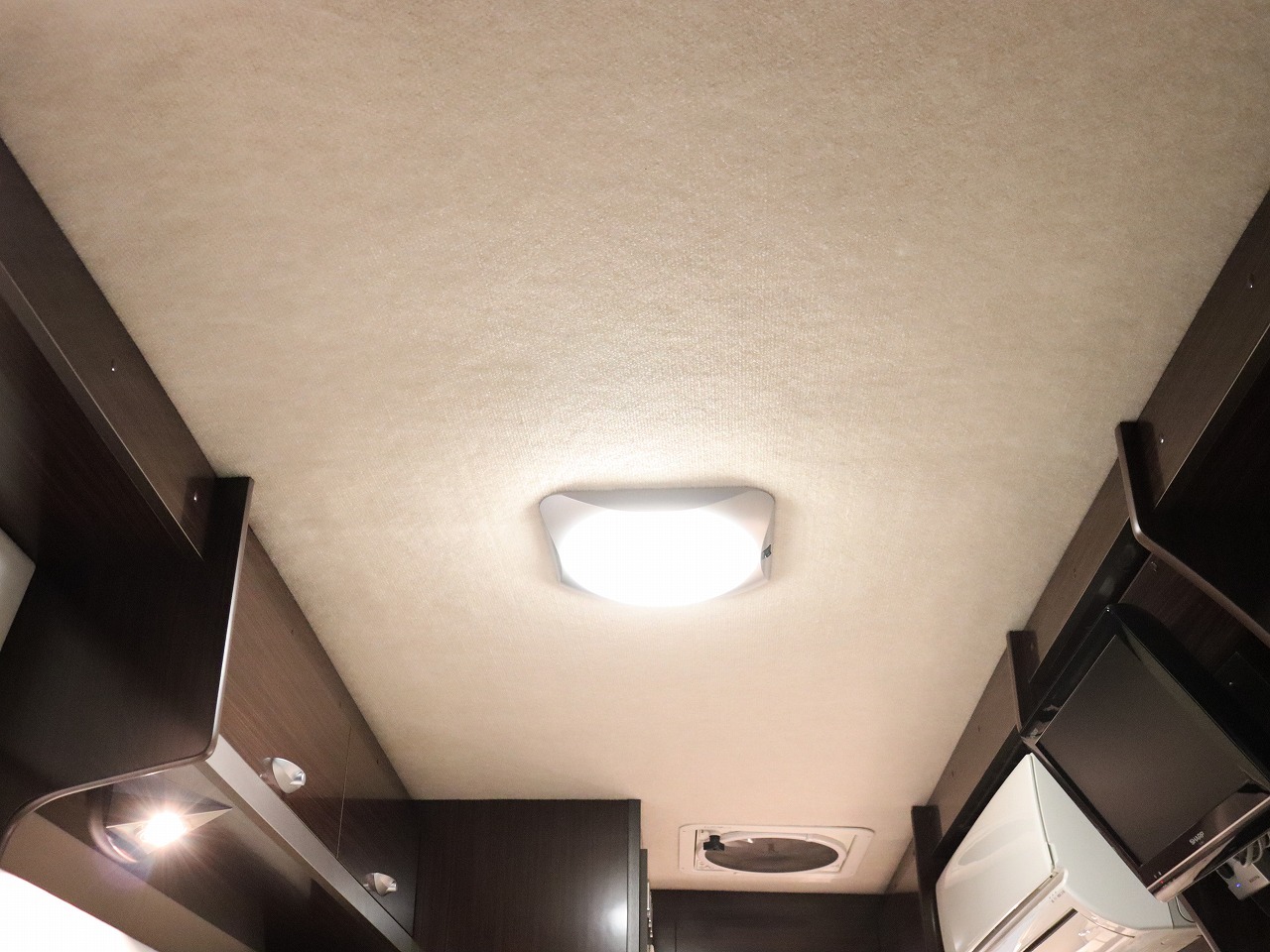 キャンピングカー キャブコン ﾎﾞﾝｺﾞ ﾛｰﾀｽRV ﾏﾝﾎﾞｳ 4WD 家庭用ｴｱｺﾝ