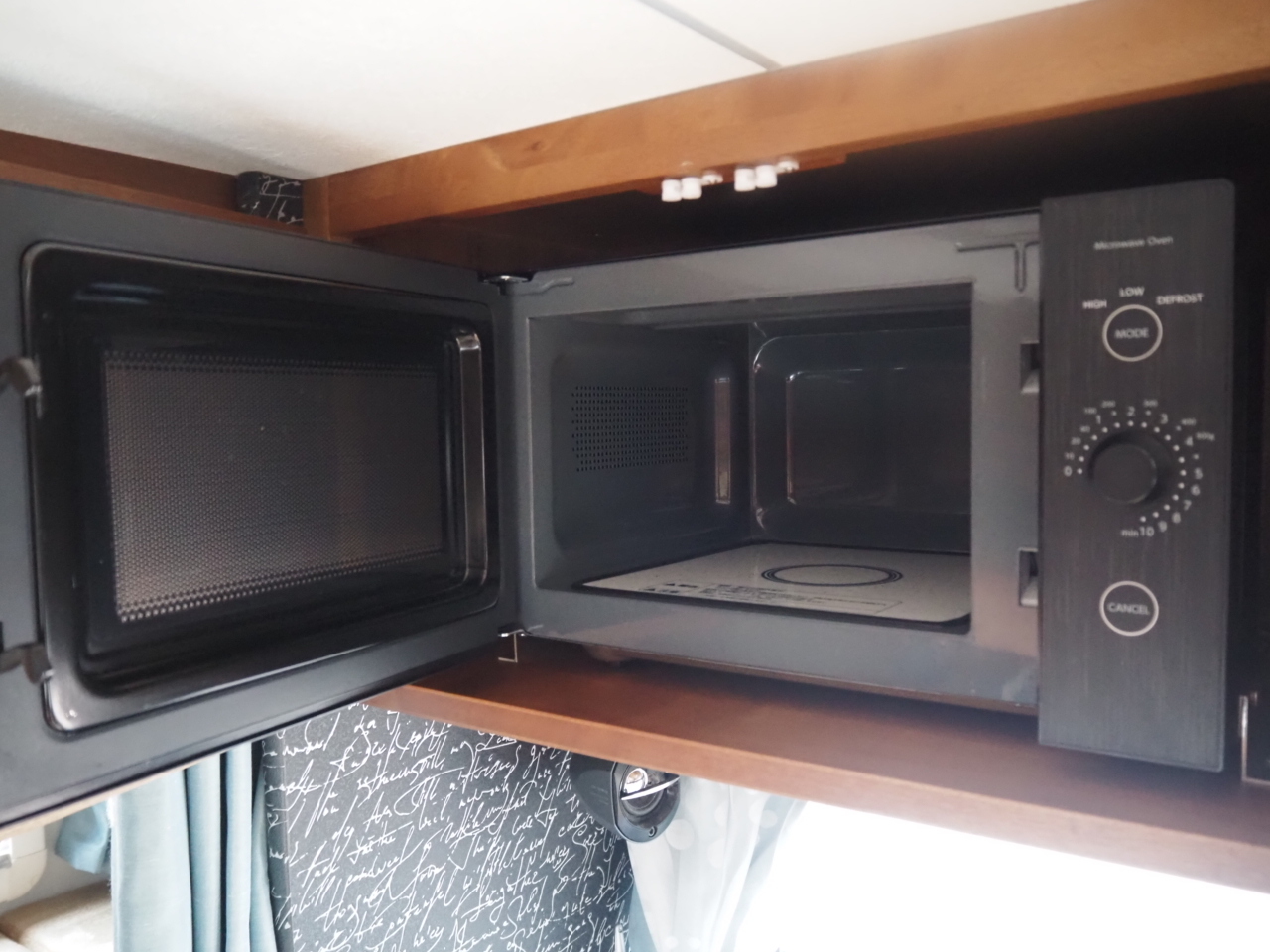 キャンピングカー キャブコン ﾎﾞﾝｺﾞ AtoZ ｱﾐﾃｨﾎﾟﾙﾄ 窓AC 4WD