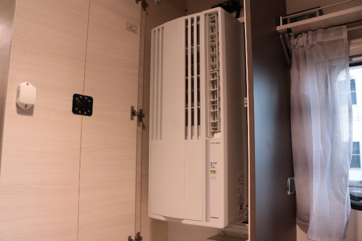 キャンピングカー トレーラー ﾄﾘｶﾞﾉ ｴﾒﾛｰﾄﾞ376　ｳｨﾝﾄﾞｴｱｺﾝ　FF