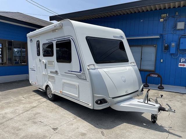 キャンピングカー トレーラー ﾄﾘｶﾞﾉ ｴﾒﾛｰﾄﾞ376V FFﾋｰﾀｰ ｿｰﾗｰ