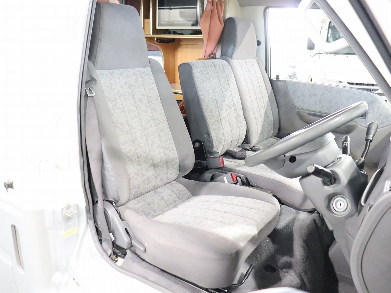 キャンピングカー キャブコン ﾎﾞﾝｺﾞ ﾛｰﾀｽRV ﾏﾝﾎﾞｳｲﾌﾞ 4WD FF