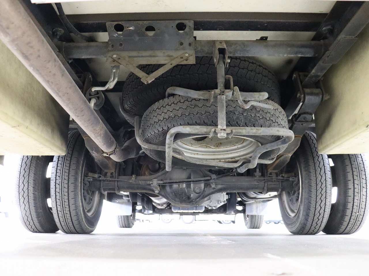 キャンピングカー キャブコン ﾎﾞﾝｺﾞ ﾛｰﾀｽRV ﾏﾝﾎﾞｳｲﾌﾞ 4WD FF