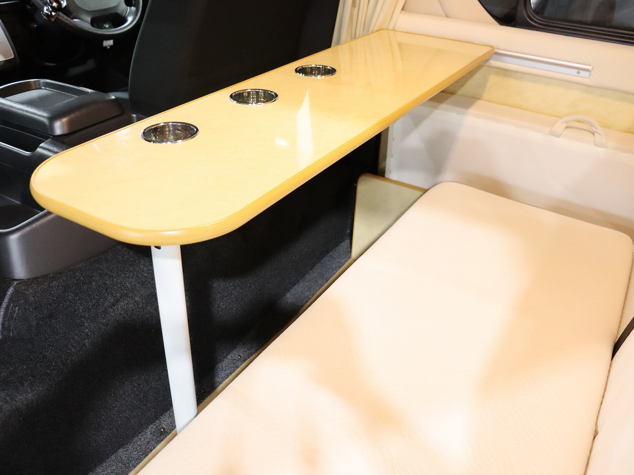 キャンピングカー バンコン ﾊｲｴｰｽ FOCS Di 4WD　FFﾋｰﾀｰ