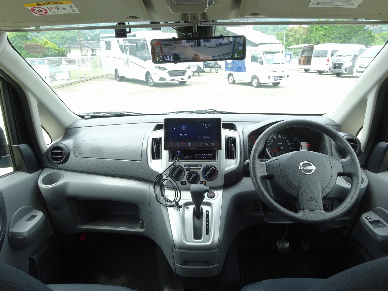 キャンピングカー バンコン NV200ﾊﾞﾈｯﾄ ﾅｯﾂRV ｷｬﾈﾙ　FF