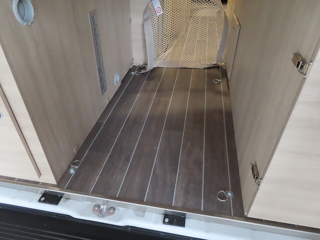 キャンピングカー バンコン ﾃﾞｭｶﾄ　ﾛｰﾗｰﾁｰﾑﾘﾋﾞﾝｸﾞｽﾄｰﾝK2　新車即納