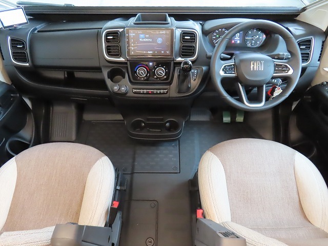 キャンピングカー バンコン ﾃﾞｭｶﾄ　ﾛｰﾗｰﾁｰﾑﾘﾋﾞﾝｸﾞｽﾄｰﾝK2　新車即納