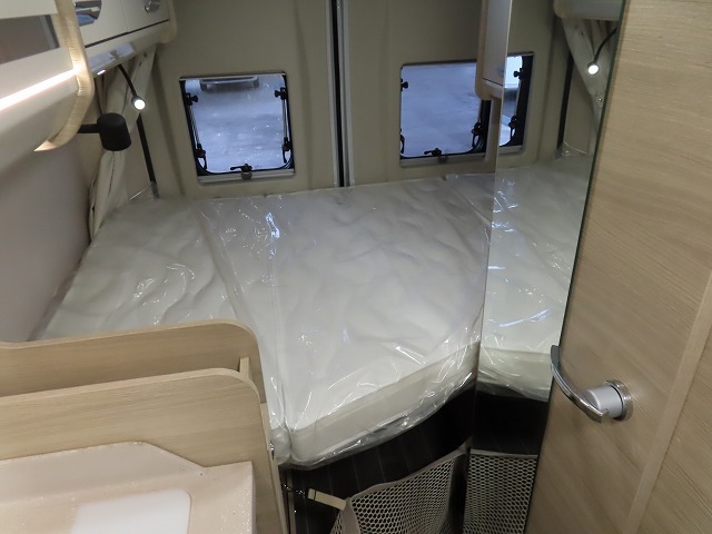 キャンピングカー バンコン ﾃﾞｭｶﾄ　ﾛｰﾗｰﾁｰﾑﾘﾋﾞﾝｸﾞｽﾄｰﾝK2　新車即納