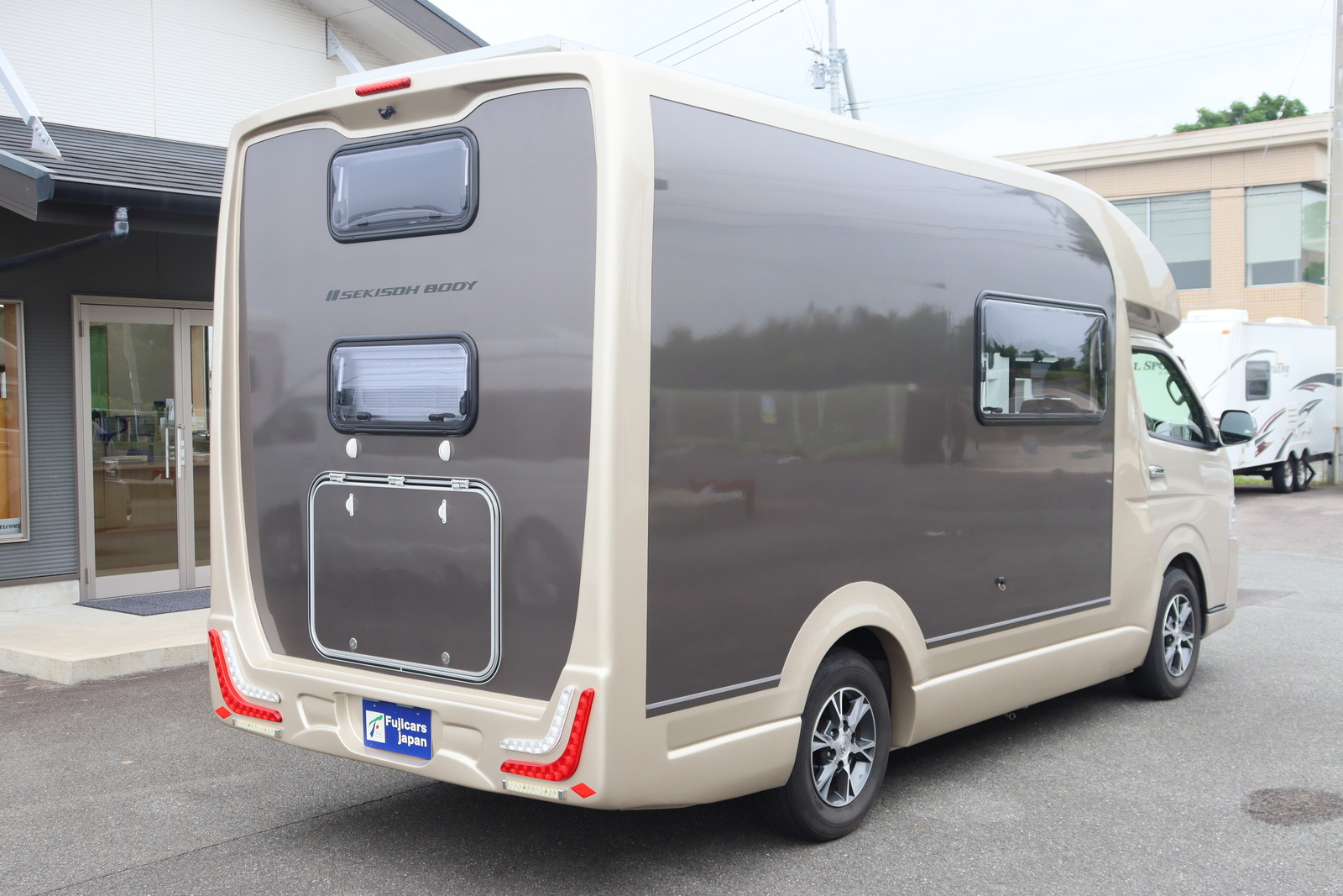 キャンピングカー キャブコン ﾊｲｴｰｽ ｾｷｿｰﾎﾞﾃﾞｨ ﾄﾑﾀﾝﾃﾞﾑ