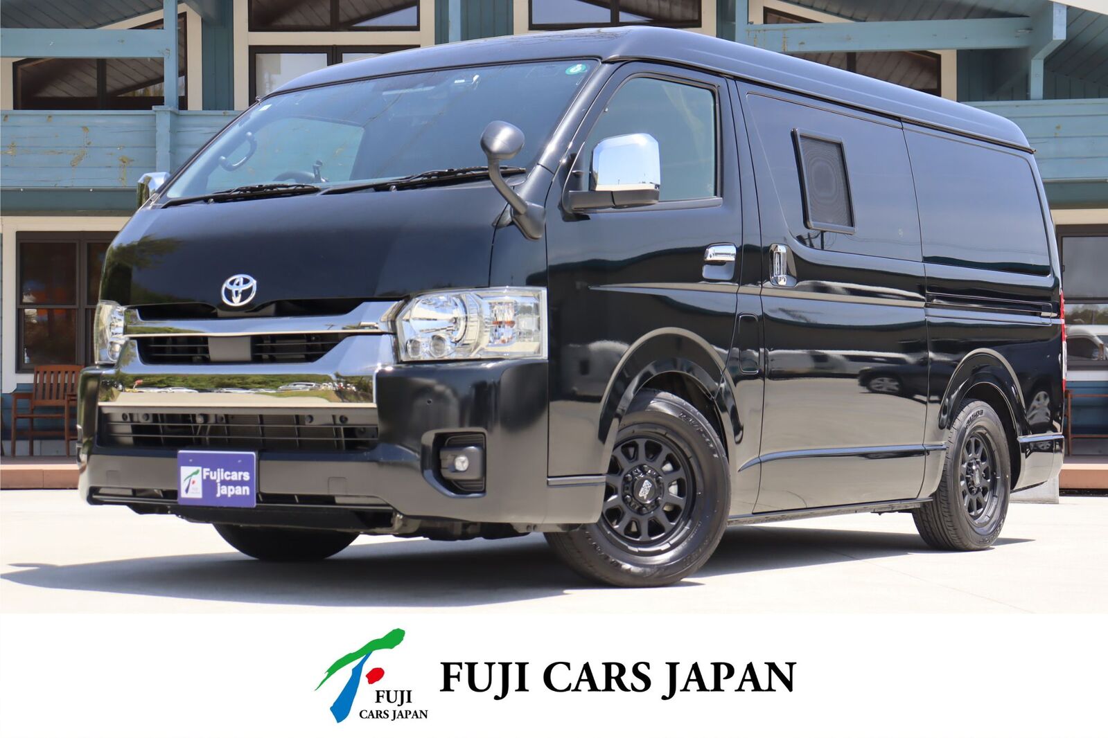 キャンピングカー バンコン ハイエース オーロラエクスクルーシブ アーチザン