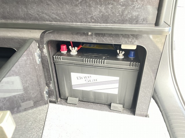 キャンピングカー バンコン ｱﾙﾌｧｰﾄﾞ FOCS RB2Sﾘﾉﾀｸﾐ 4WD