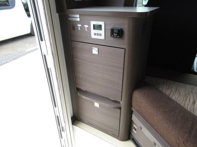 キャンピングカー キャブコン ｶﾑﾛｰﾄﾞ ﾅｯﾂRV ｸﾚｱ5.3Xｴﾎﾞﾘｭｰｼｮﾝ