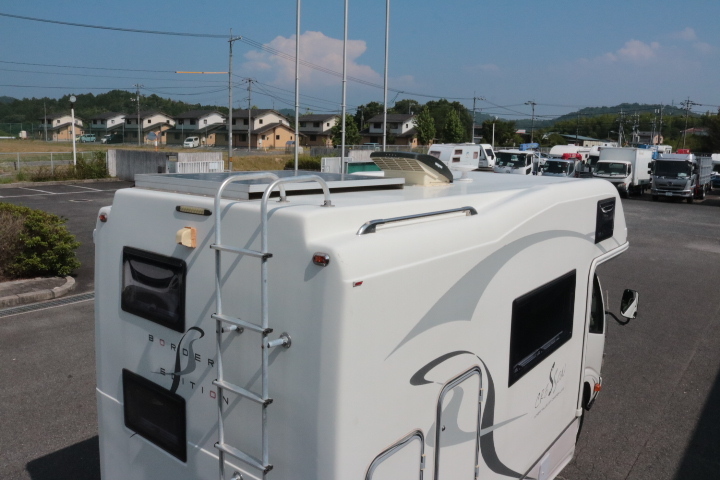 キャンピングカー キャブコン ｶﾑﾛｰﾄﾞ ﾅｯﾂRV ｸﾚｿﾝﾎﾞｰﾀﾞｰｴﾃﾞｨｼｮﾝ