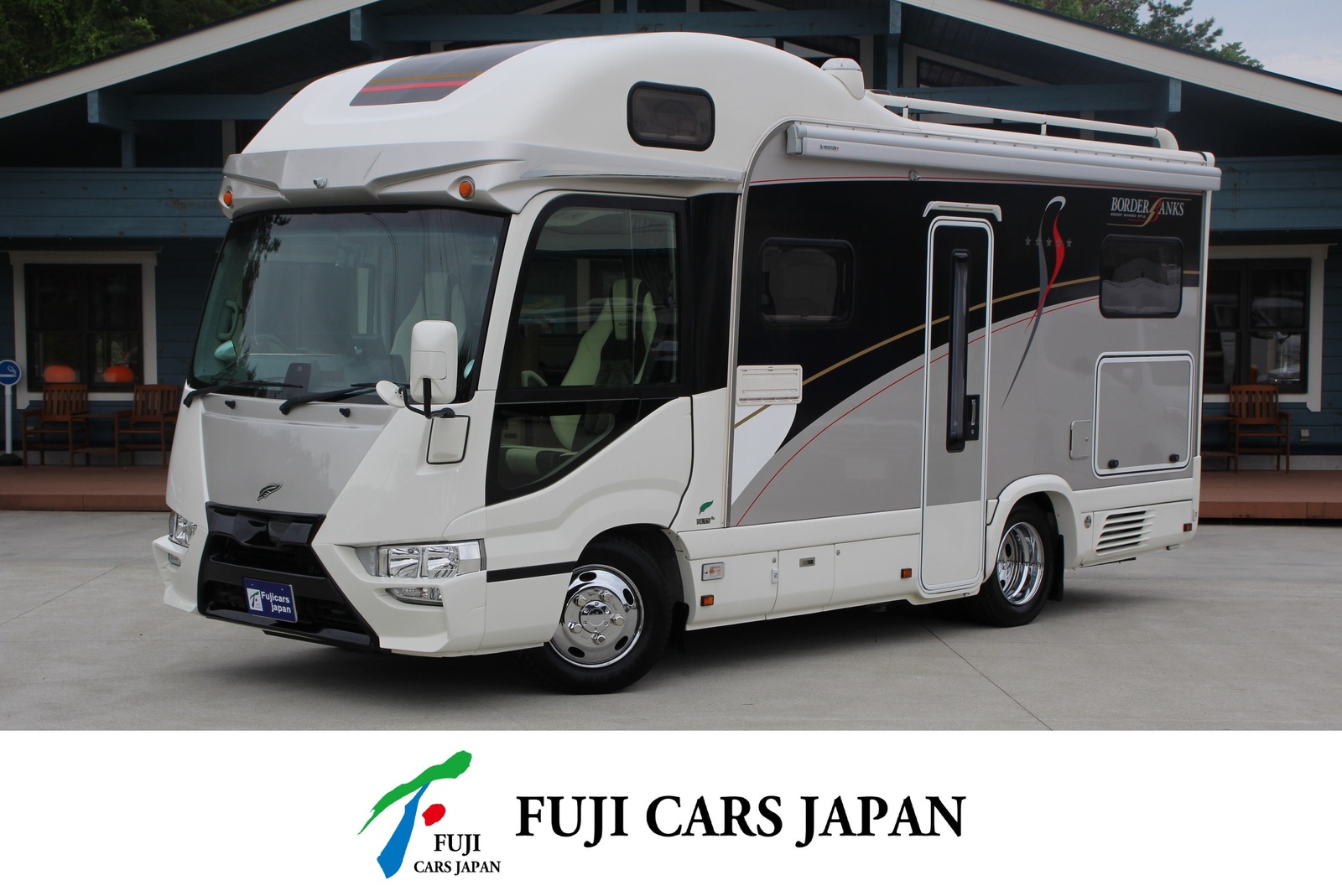 キャンピングカー バスコン コースターナッツRVボーダーバンクスエボ タイプD