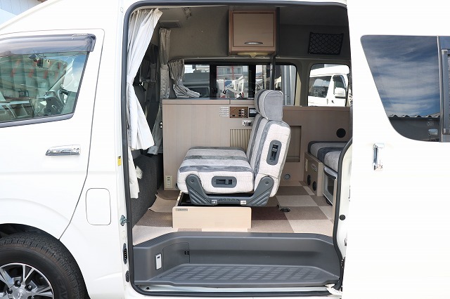 キャンピングカー バンコン ﾊｲｴｰｽ 東和ﾓｰﾀｰｽ ﾂｪﾙﾄ 4WD