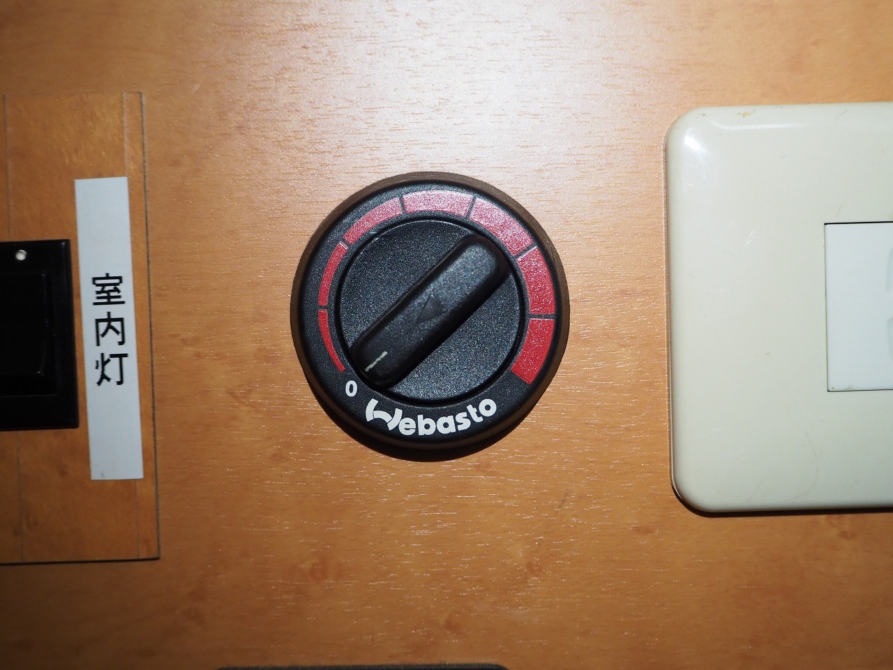 キャンピングカー 軽キャンパー ｴﾌﾞﾘｲ OMC製 ｵﾘｼﾞﾅﾙ　4WD　FFﾋｰﾀｰ