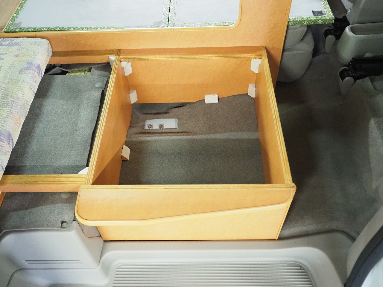 キャンピングカー 軽キャンパー ｴﾌﾞﾘｲ OMC製 ｵﾘｼﾞﾅﾙ　4WD　FFﾋｰﾀｰ