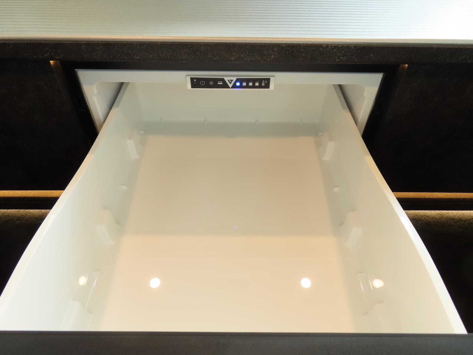 キャンピングカー バンコン ﾍﾞﾝﾂ ﾌｼﾞｶｰｽﾞｼﾞｬﾊﾟﾝ ｳﾞｧﾘｽ 新規架装