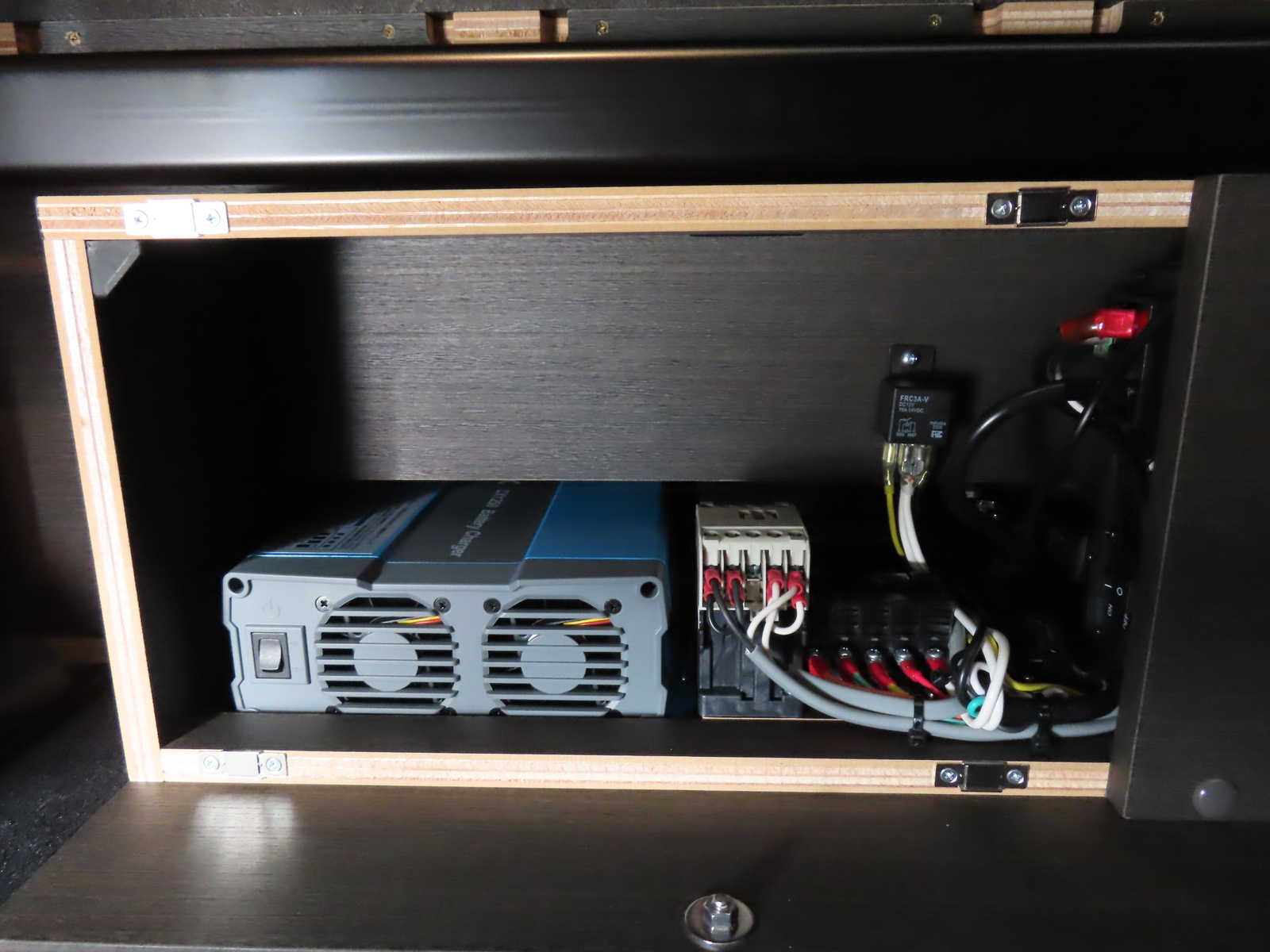 キャンピングカー バンコン ﾍﾞﾝﾂ ﾌｼﾞｶｰｽﾞｼﾞｬﾊﾟﾝ ｳﾞｧﾘｽ 新規架装