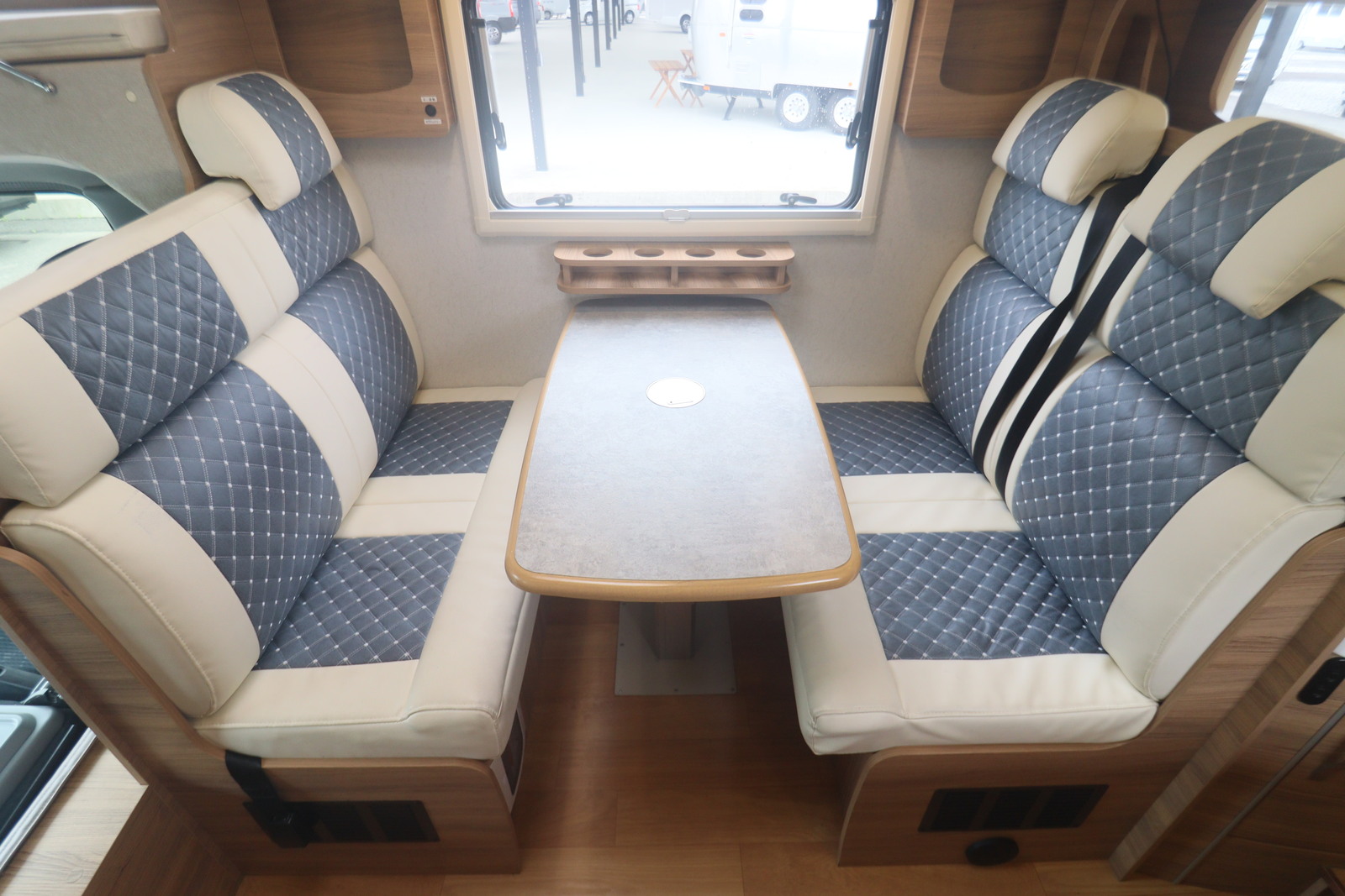 キャンピングカー キャブコン ｶﾑﾛｰﾄﾞ ﾀﾞｲﾚｸﾄﾞｶｰｽﾞ ﾄﾘｯﾌﾟﾌﾟﾚﾐｱﾑ