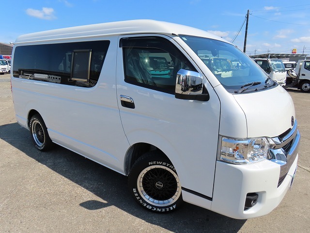 キャンピングカー バンコン ﾊｲｴｰｽ FOCS DS-F 4WD