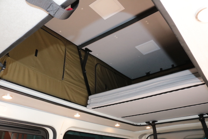 キャンピングカー バンコン ﾊｲｴｰｽ ｹｲﾜｰｸｽ ﾗｷﾞｯﾄﾞﾊﾞﾝ　FF　ﾎﾟｯﾌﾟｱ