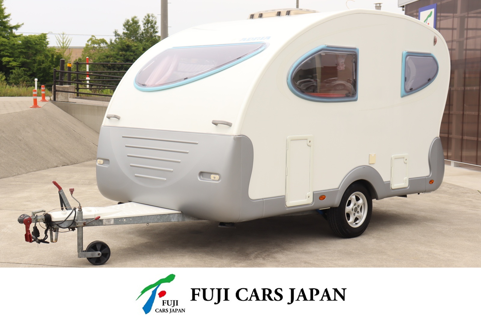 キャンピングカー トレーラー アドリア アクション341　けん引免許不要モデル