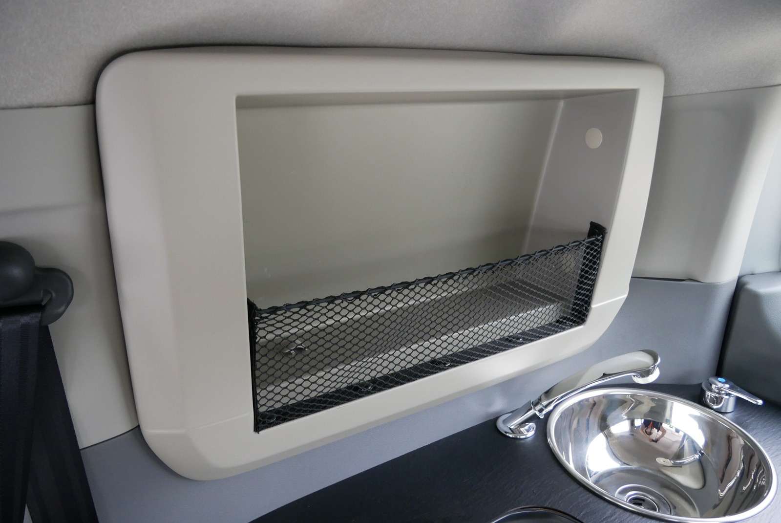 キャンピングカー バンコン NV200ﾊﾞﾈｯﾄ ｱﾈｯｸｽ ﾌｧﾐﾘｰﾜｺﾞﾝSS　