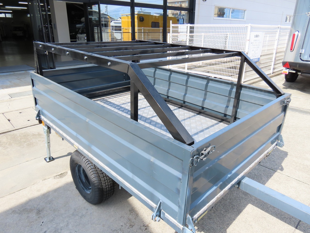 キャンピングカー トレーラー ﾌﾞﾗｽﾄﾄﾚｲﾙ T-33 ｶｰｺﾞﾄﾚｰﾗｰ