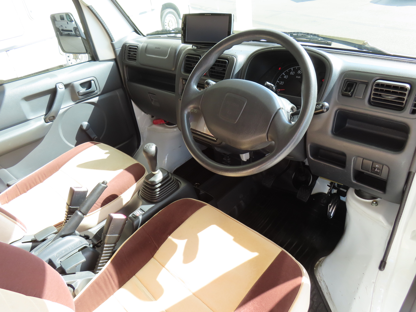 キャンピングカー 軽キャンパー ｽｸﾗﾑ ｲﾝﾃﾞｨｱﾅRVｲﾝﾃﾞｨ727 MT車 4WD