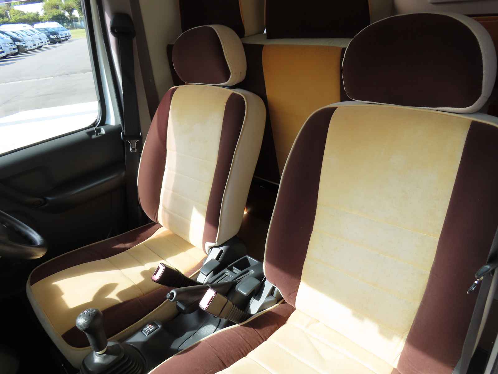 キャンピングカー 軽キャンパー ｽｸﾗﾑ ｲﾝﾃﾞｨｱﾅRVｲﾝﾃﾞｨ727 MT車 4WD