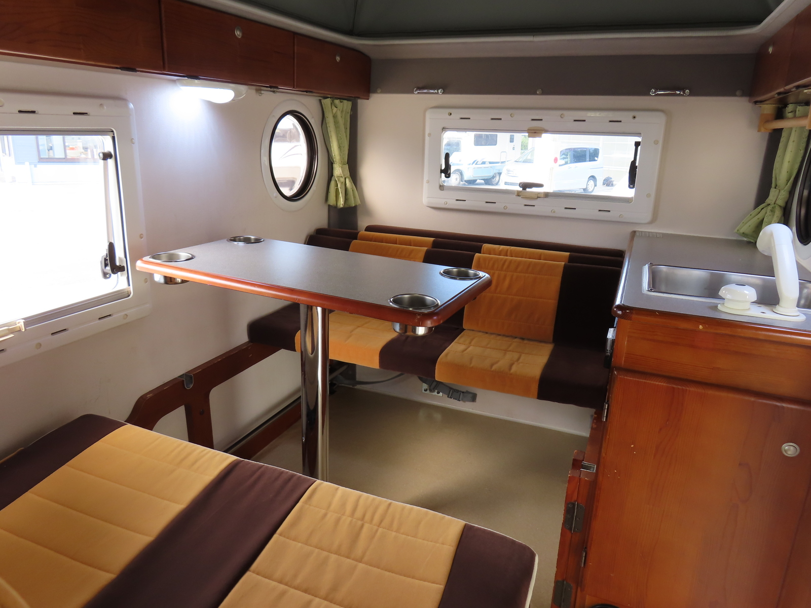 キャンピングカー 軽キャンパー ｽｸﾗﾑ ｲﾝﾃﾞｨｱﾅRVｲﾝﾃﾞｨ727 MT車 4WD