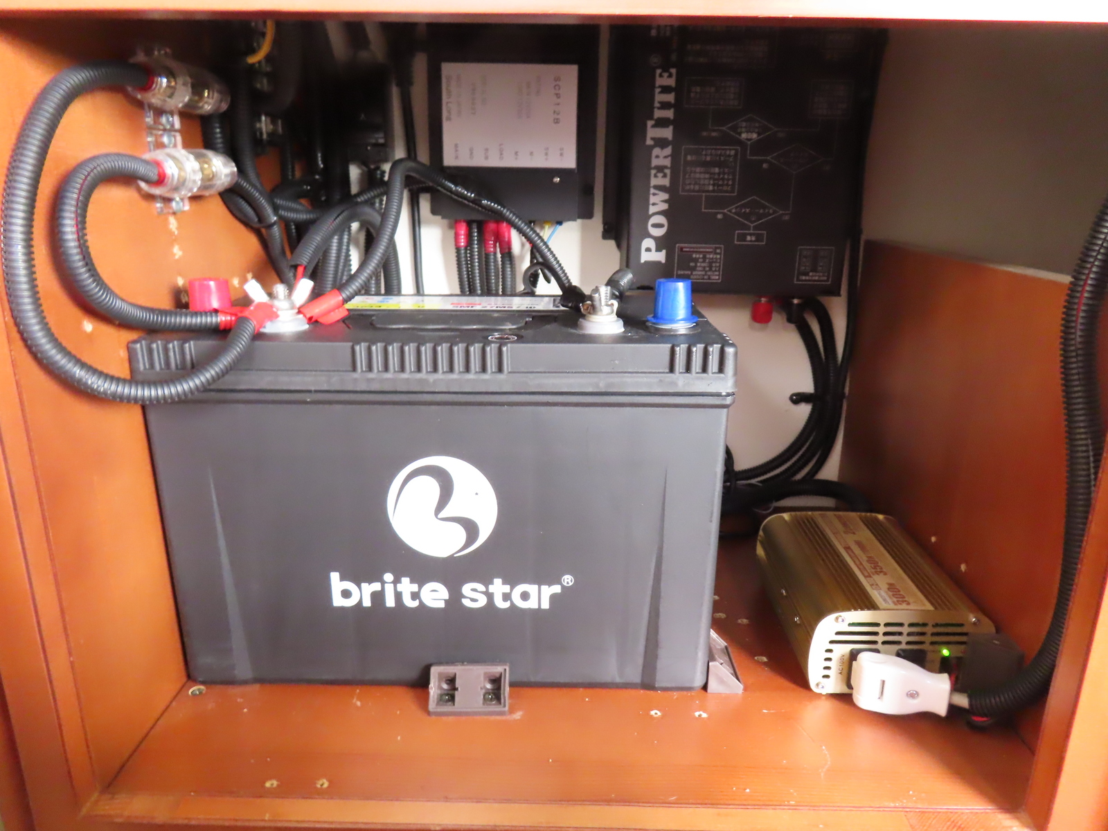 キャンピングカー 軽キャンパー ｽｸﾗﾑ ｲﾝﾃﾞｨｱﾅRVｲﾝﾃﾞｨ727 MT車 4WD