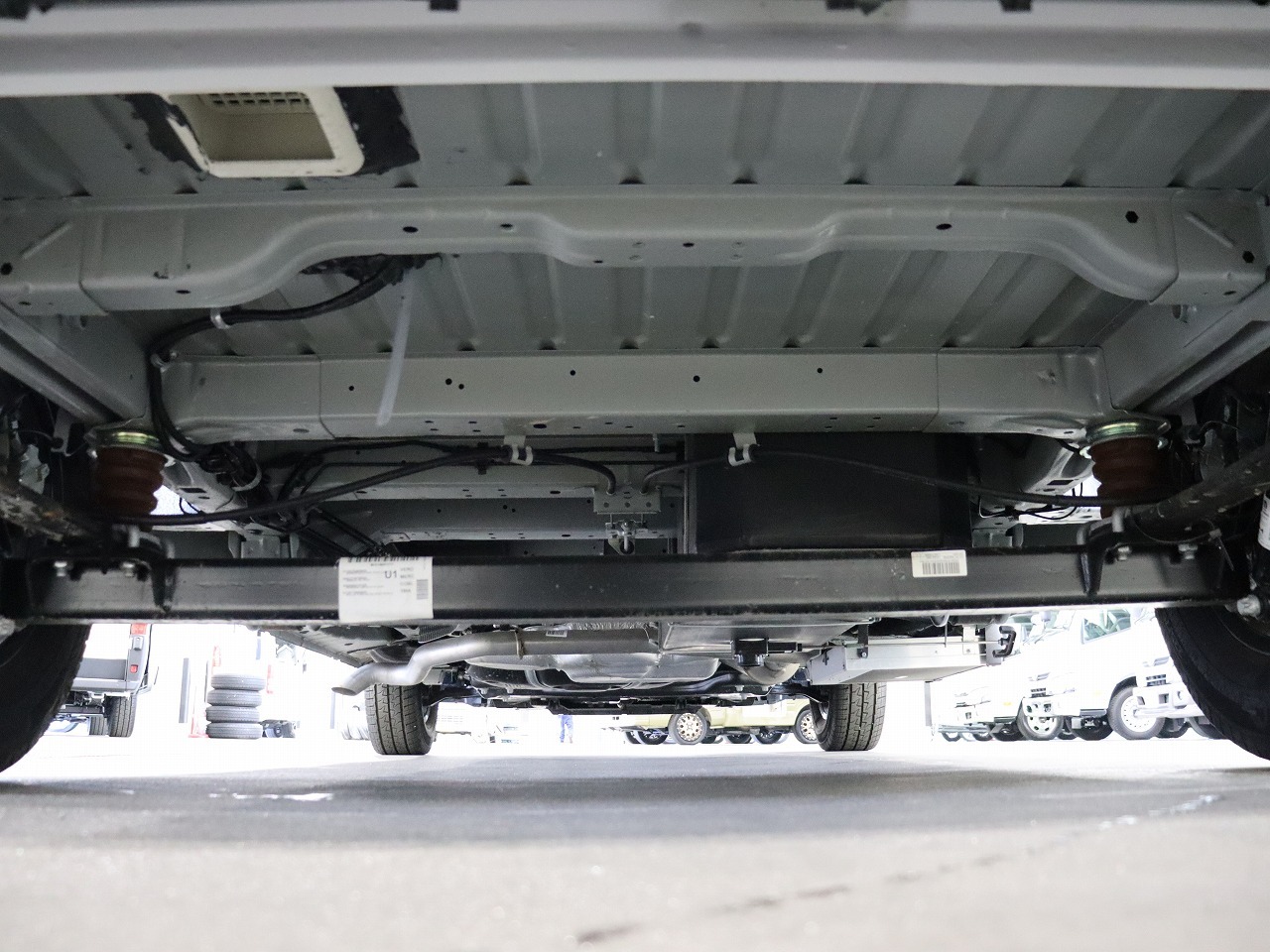 キャンピングカー バンコン ﾃﾞｭｶﾄ ﾛｰﾗｰﾁｰﾑ ﾘﾋﾞﾝｸﾞｽﾄｰﾝKJ　新車