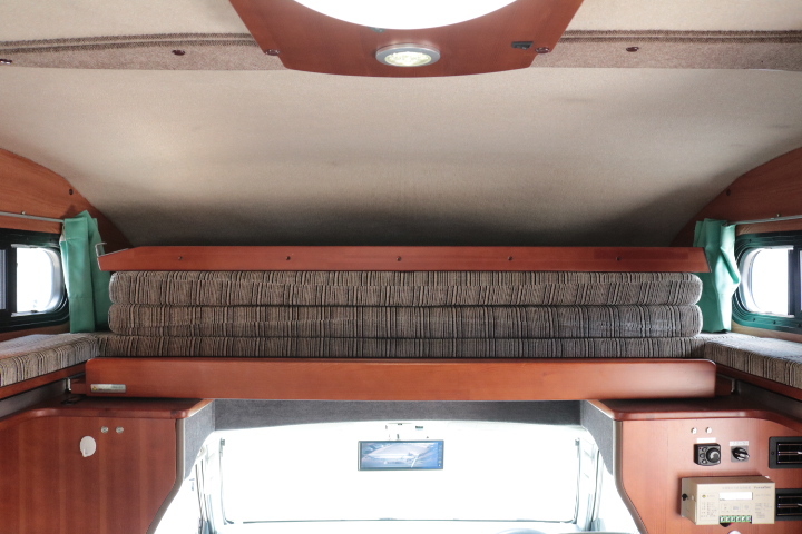 キャンピングカー キャブコン ﾊﾞﾈｯﾄ ﾅｯﾂRV ﾏｯｼｭ ﾀｲﾌﾟX　FF　冷蔵庫