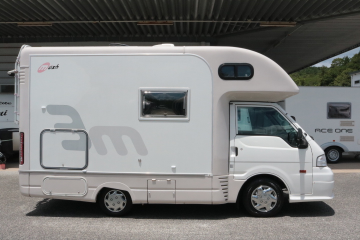 キャンピングカー キャブコン ﾊﾞﾈｯﾄ ﾅｯﾂRV ﾏｯｼｭ ﾀｲﾌﾟX　FF　冷蔵庫