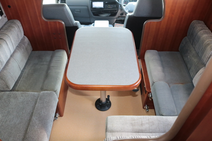 キャンピングカー キャブコン ﾊﾞﾈｯﾄ ﾅｯﾂRV ﾏｯｼｭ ﾀｲﾌﾟX　FF　冷蔵庫