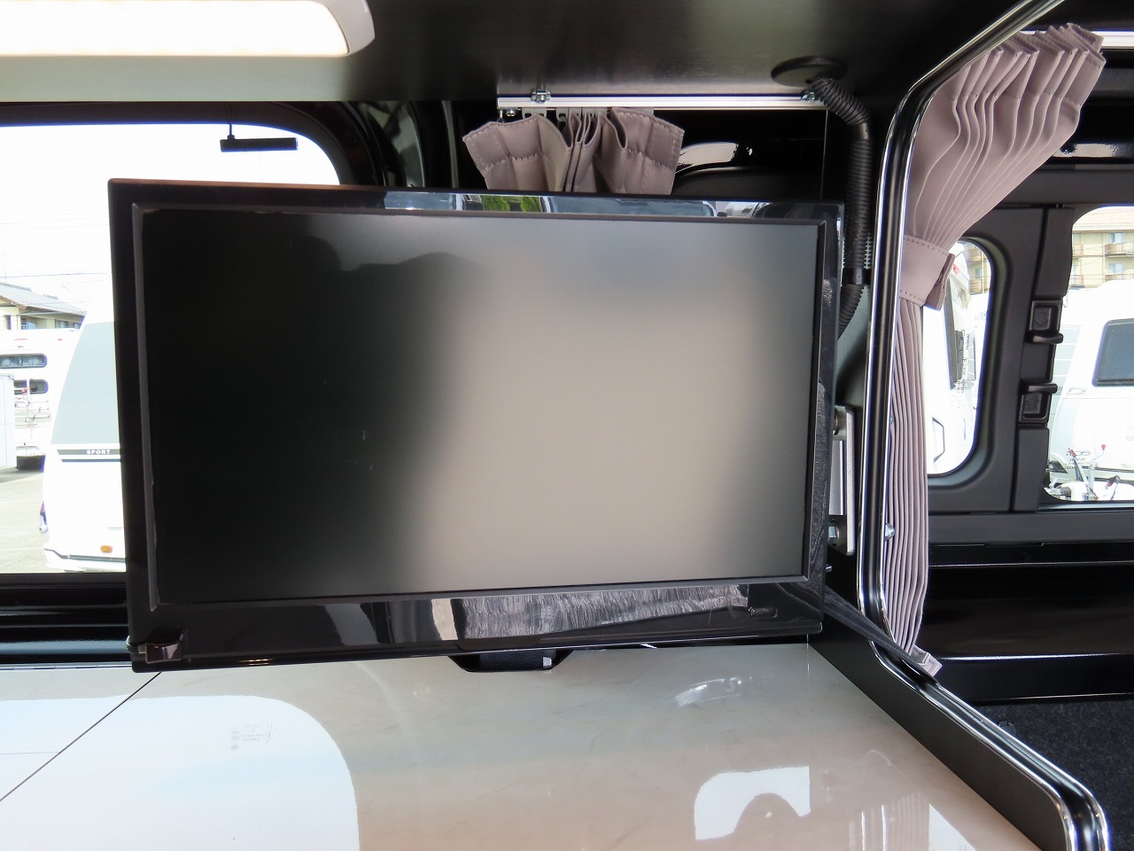 キャンピングカー バンコン NV200ﾊﾞﾈｯﾄ ﾘﾝｴｲ ｺﾝﾊﾟｸﾄﾊﾞｶﾝﾁｪｽ