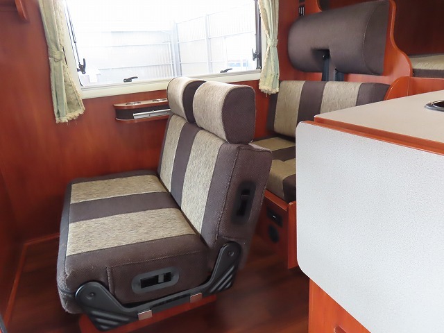 キャンピングカー キャブコン ｶﾑﾛｰﾄﾞ ﾅｯﾂRVｸﾚｿﾝﾎﾞﾔｰｼﾞｭ FFﾋｰﾀｰ