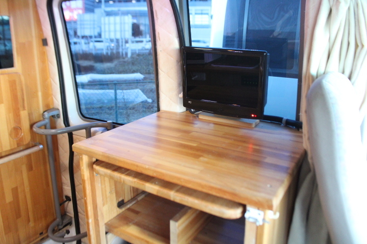 キャンピングカー バスコン ｺｰｽﾀｰ ｶｽﾀﾑﾌﾟﾛﾎﾜｲﾄ ﾌｨｰﾙﾄﾞﾄﾞﾙﾌｨﾝ