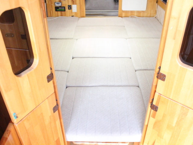 キャンピングカー バスコン ｺｰｽﾀｰ ｶｽﾀﾑﾌﾟﾛﾎﾜｲﾄ ﾌｨｰﾙﾄﾞﾄﾞﾙﾌｨﾝ