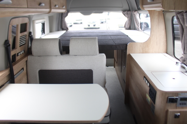 キャンピングカー バンコン ﾅｯﾂRV ﾘｰｸⅡ FFﾋｰﾀｰ 40L冷蔵庫 1ｵｰﾅｰ