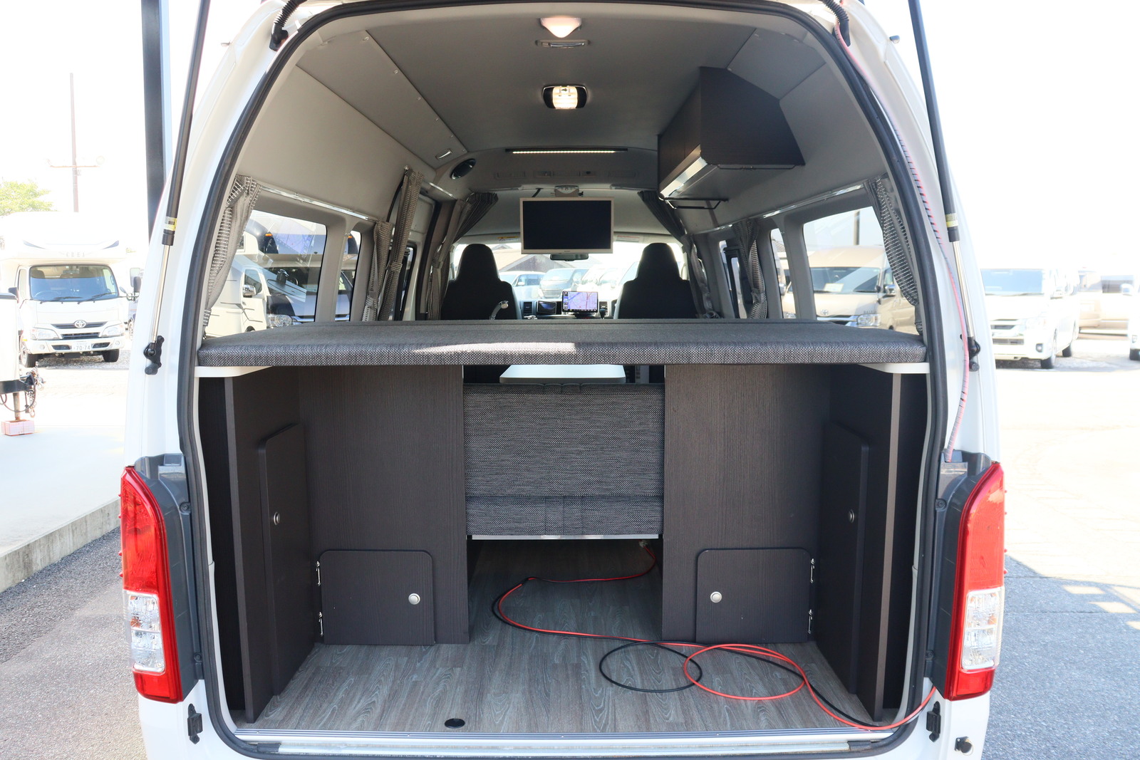 キャンピングカー バンコン ﾊｲｴｰｽ RVﾗﾝﾄﾞ ﾘﾉ 2.8DT 4WD