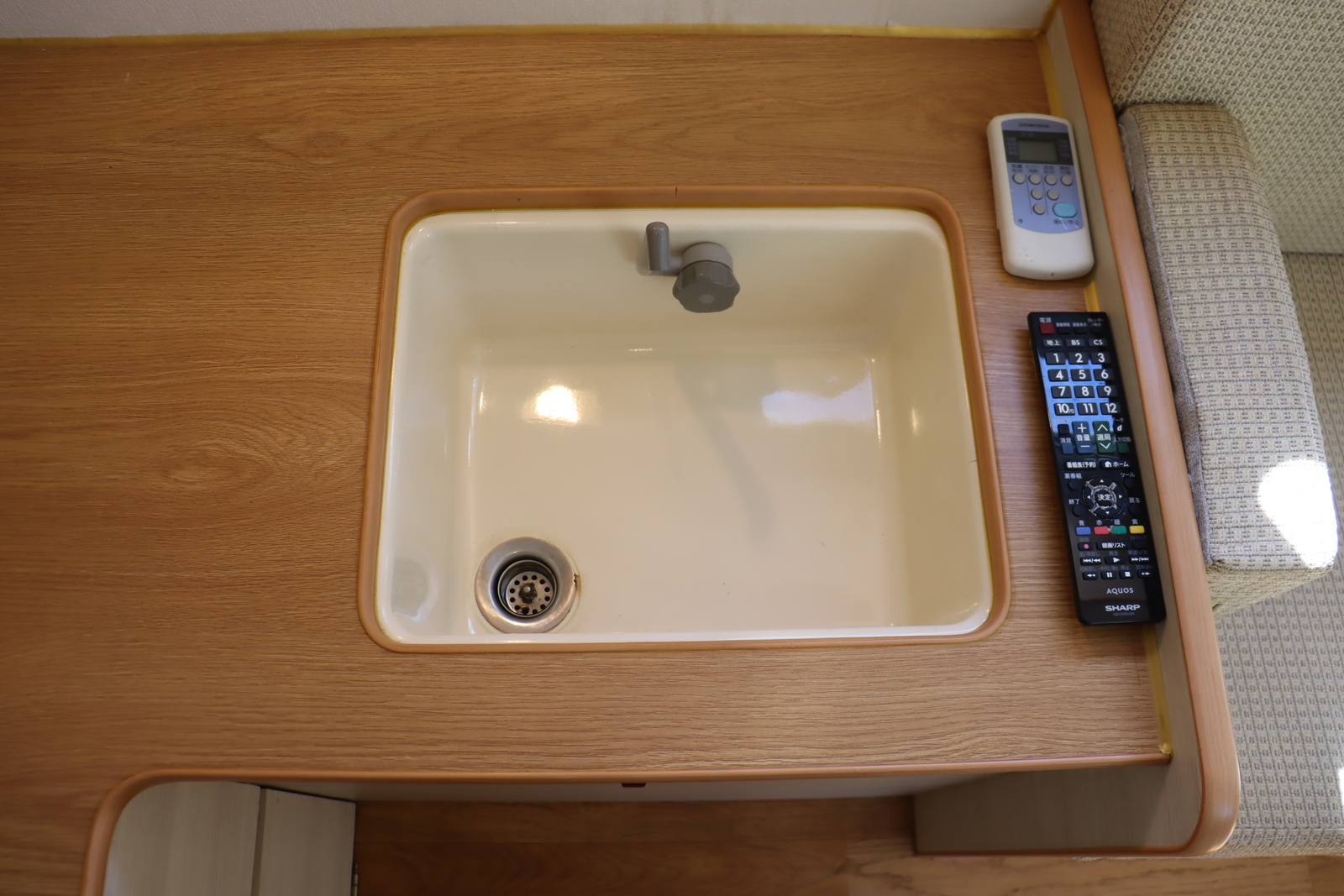 キャンピングカー キャブコン ﾎﾞﾝｺﾞ ﾃﾞｲﾌﾞﾚｲｸ ｸﾞﾘｰｸ