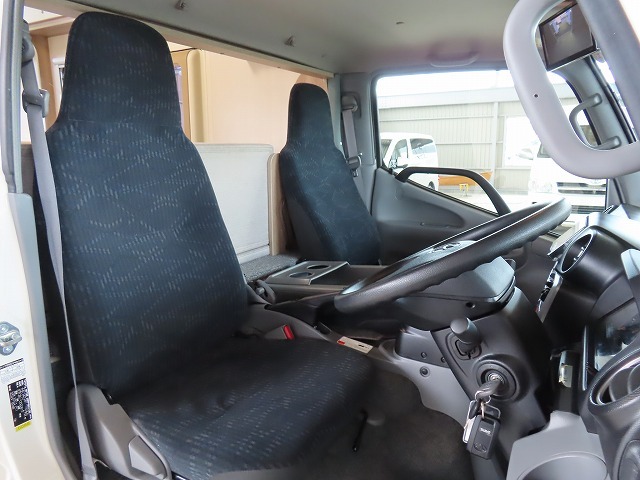 キャンピングカー キャブコン ｶﾑﾛｰﾄﾞ ｷｬﾝﾊﾟｰ厚木 ﾊﾟﾋﾟｰ480 4WD