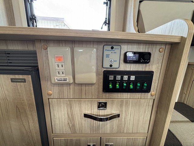 キャンピングカー キャブコン ｶﾑﾛｰﾄﾞﾅｯﾂRV ｸﾚｿﾝｼﾞｬｰﾆｰXｴﾎﾞﾗｲﾄ