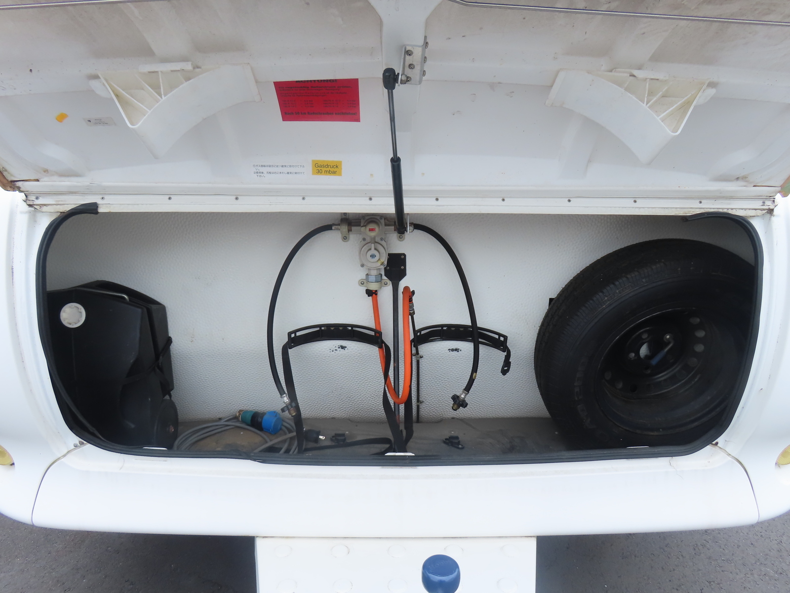 キャンピングカー トレーラー ﾎﾋﾞｰ 460UFE 要けん引免許
