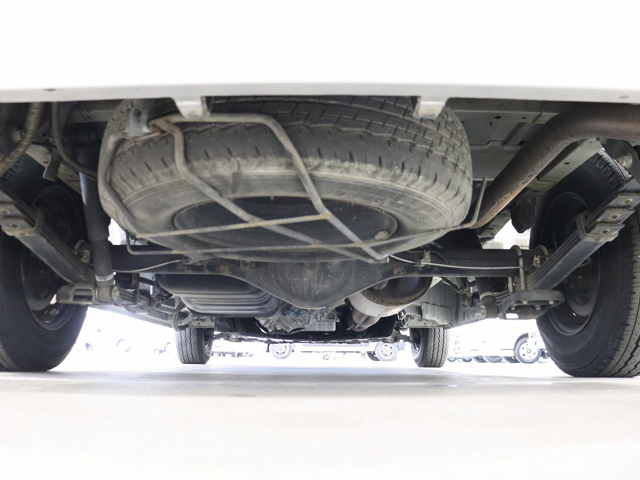 キャンピングカー バンコン ﾊｲｴｰｽ ﾅｯﾂRV ﾄﾗｲｱﾙ ﾀｲﾌﾟA 4WD　FF