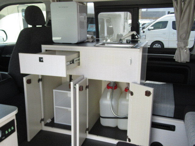 キャンピングカー バンコン ﾊｲｴｰｽ ﾅｯﾂRV ﾄﾗｲｱﾙ