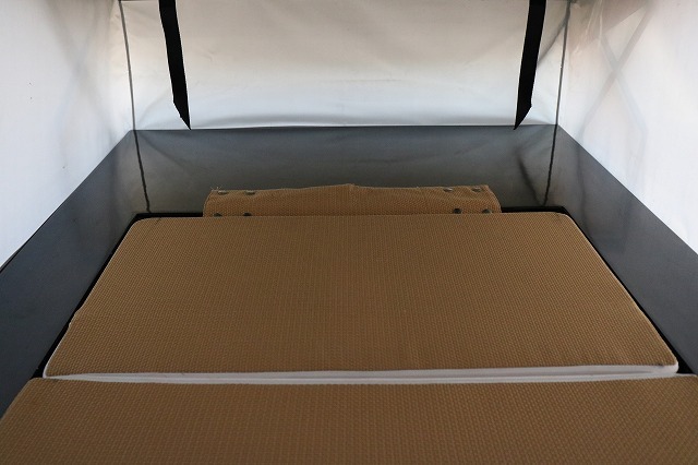 キャンピングカー 軽キャンパー ｴﾌﾞﾘｲ ｵｰﾄﾜﾝ 給電くんPOPUP 4WD